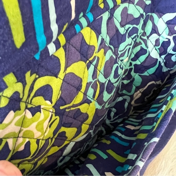 VERA BRADLEY Katalina Blue 2015 Grand Traveler Bag Duffle Green White Floral - Picture 6 of 15